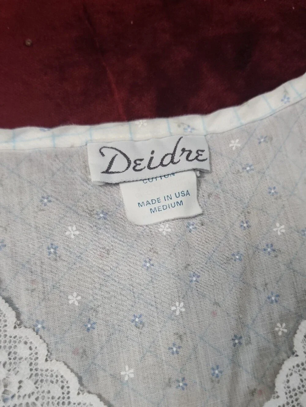 Vintage 💎 White Cotton Sleeveless Nightgown with Lace Trim And Flowers  -Deidre